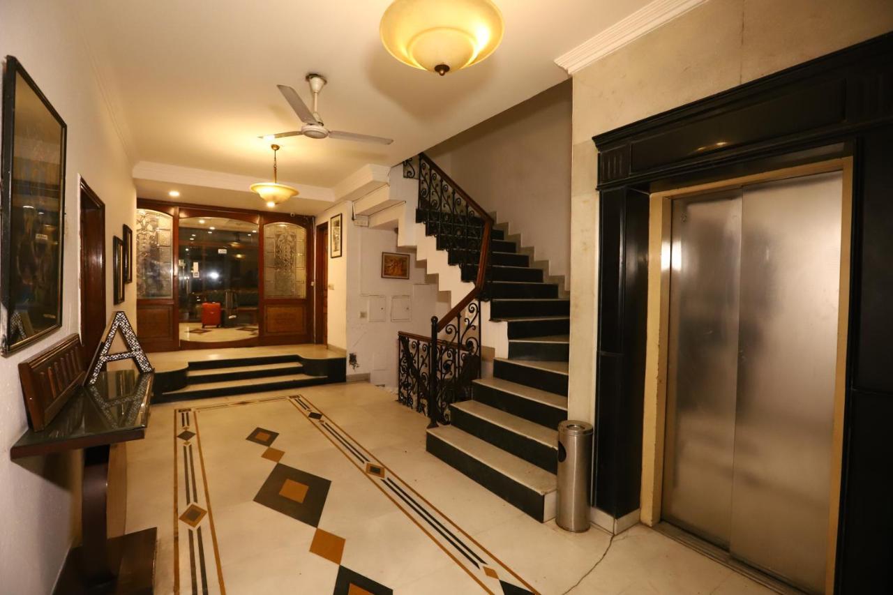 Hotel Ambica Palace Aiims New Delhi - Couple Friendly Local Id Accepted Exterior photo