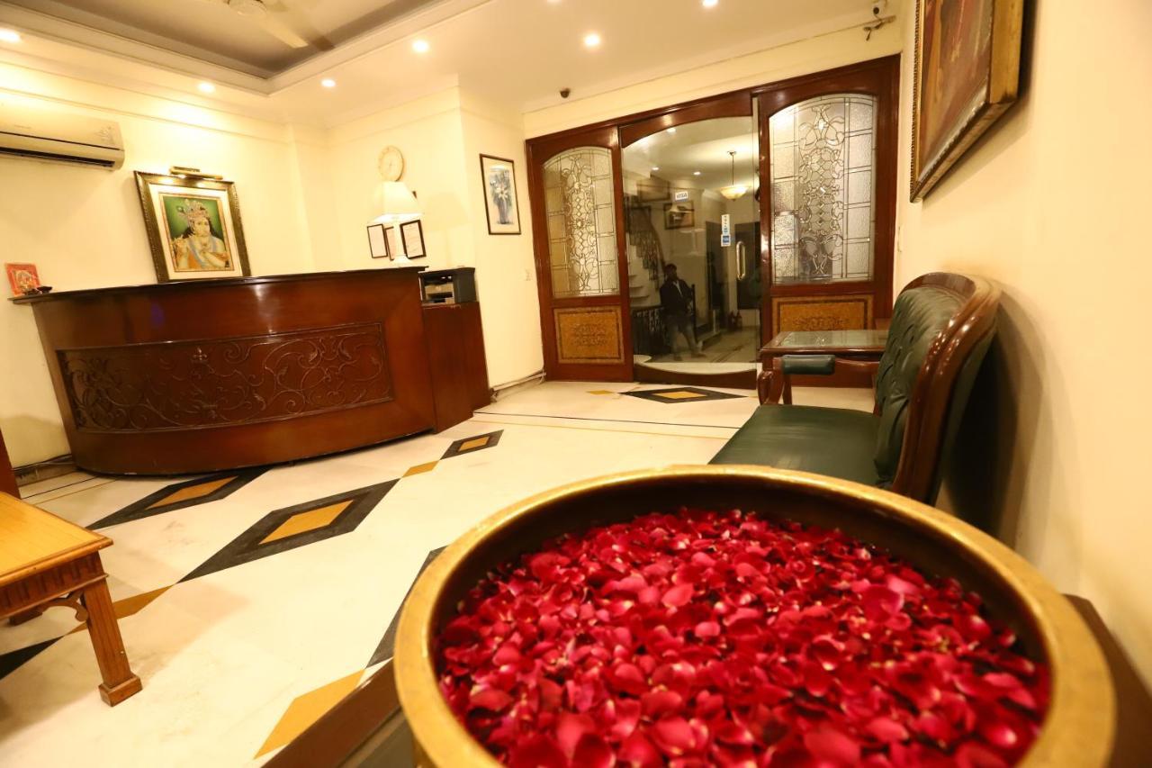 Hotel Ambica Palace Aiims New Delhi - Couple Friendly Local Id Accepted Exterior photo
